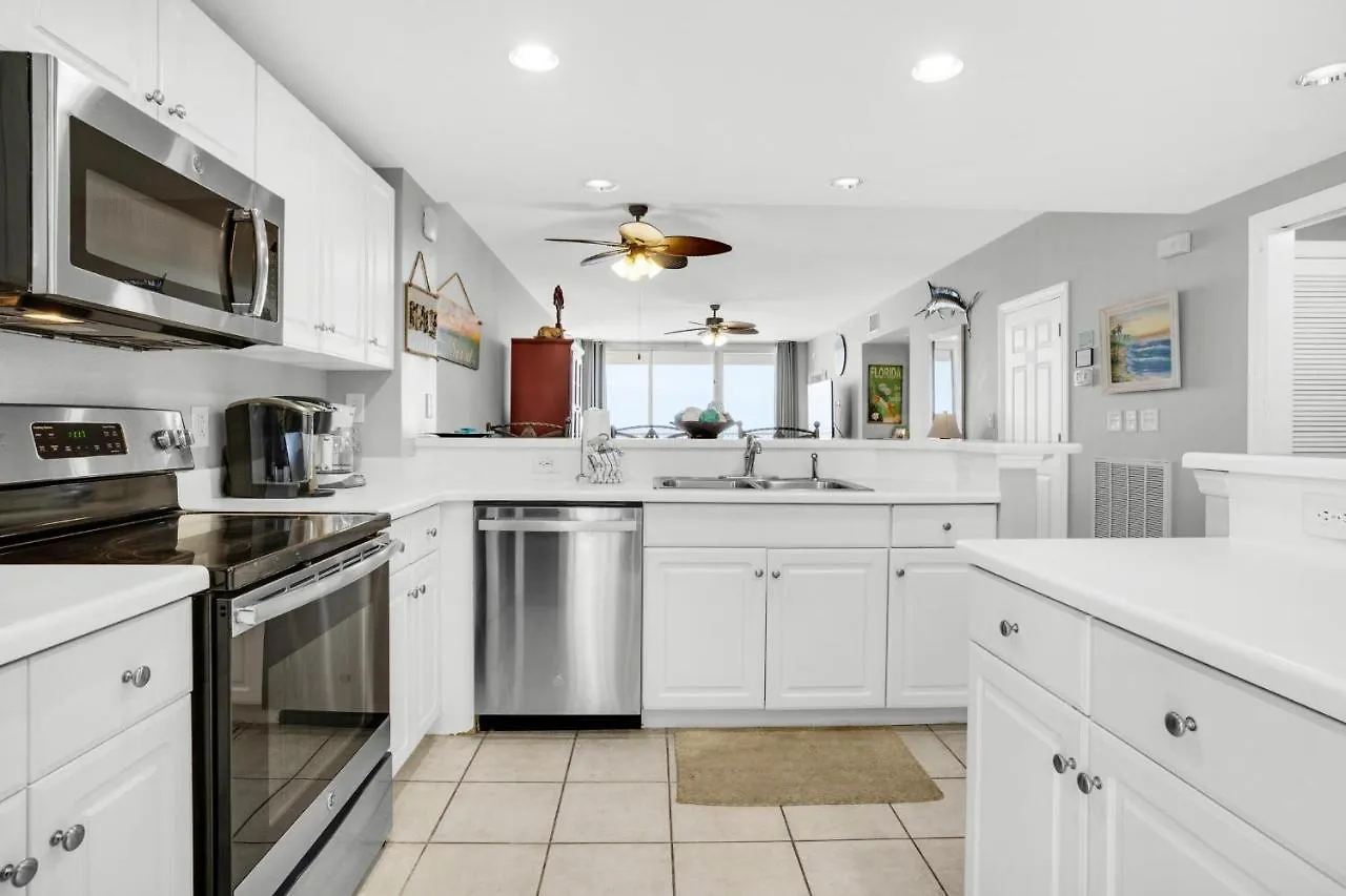 Majestic Beach Towers 2-909 Panama City Beach Apartment